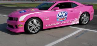 Różowy Chevrolet NASCAR